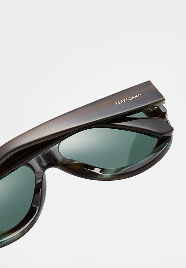 FERRAGAMO SF2029SE