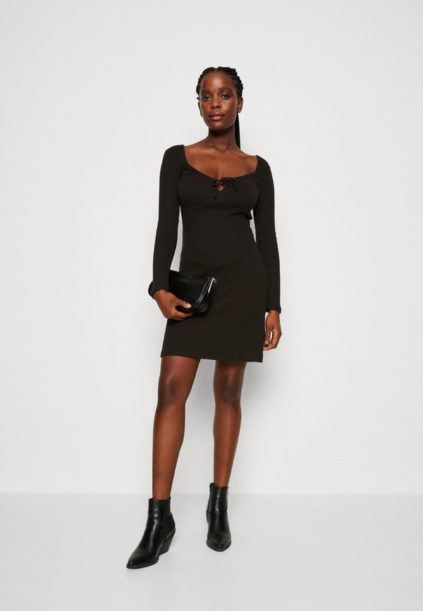 Pieces PCTEGAN TIE DRESS