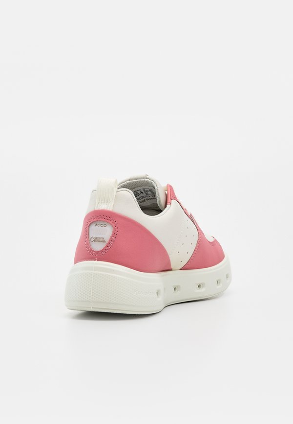 ECCO STREET 720
