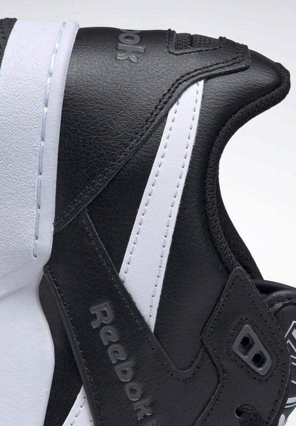 Reebok Classic BB 4000 II TRAINERS