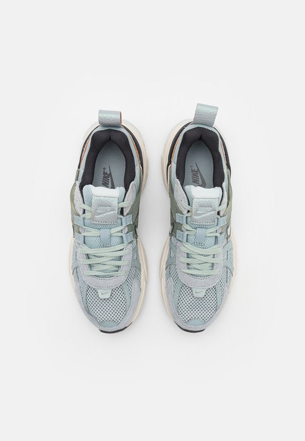 Nike Sportswear V2K RUN