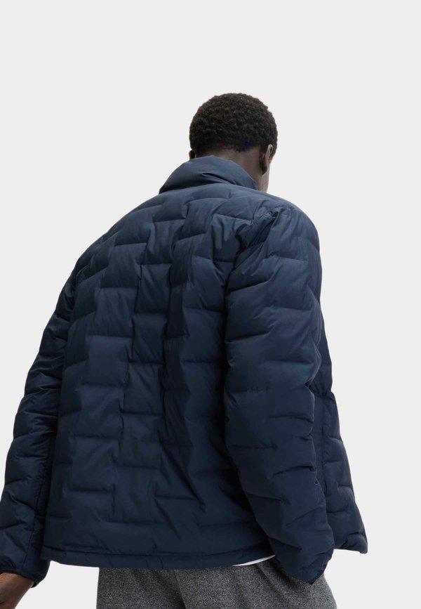 Marks & Spencer