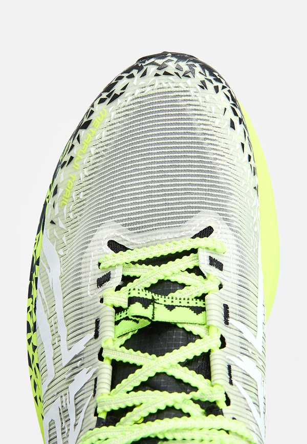 ASICS METAFUJI