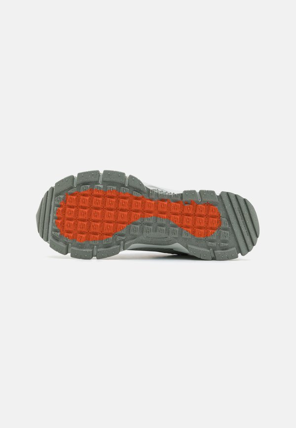 Nike Sportswear ZOOM VOMERO ROAM UNISEX