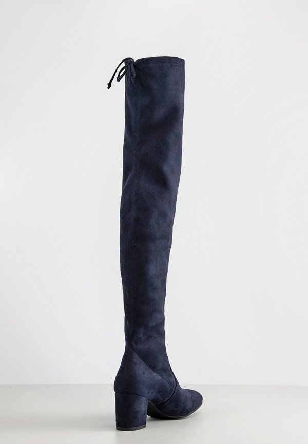 Stuart Weitzman