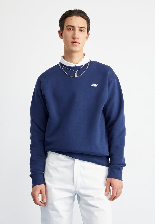 New Balance SPORT ESSENTIALS CREW UNISEX - Hoodie - navy