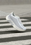 adidas Performance HYPERBOOST EDGE - Road running shoes - footwear white/lgh solid grey/silver-coloured metallic