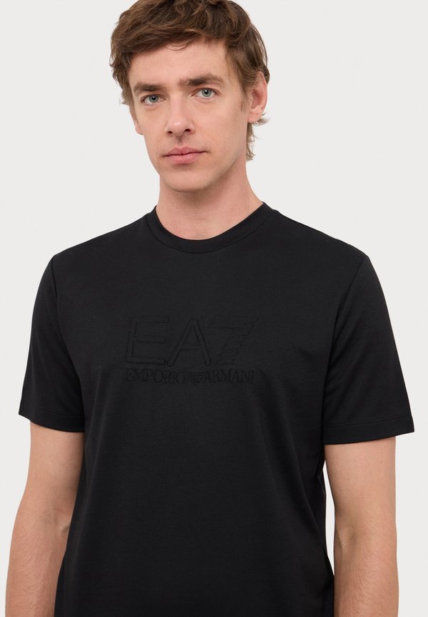 EA7 Emporio Armani