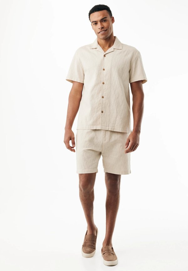 Mexx SHORT SLEEVE STRUCTURED RESORT