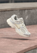 Nike Sportswear V5 RNR SIB - Trainers - phantom/sail/metallic summit white
