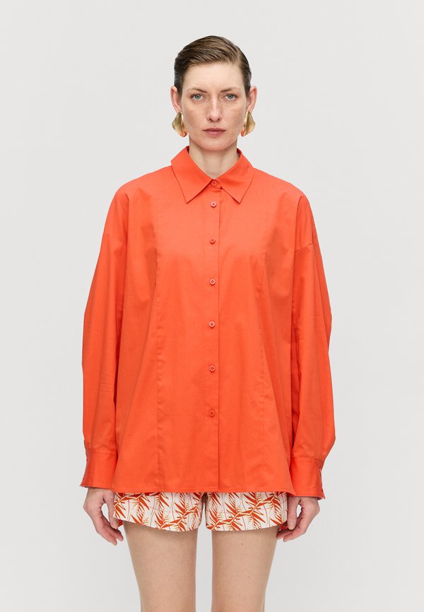 Diane von Furstenberg LAURA