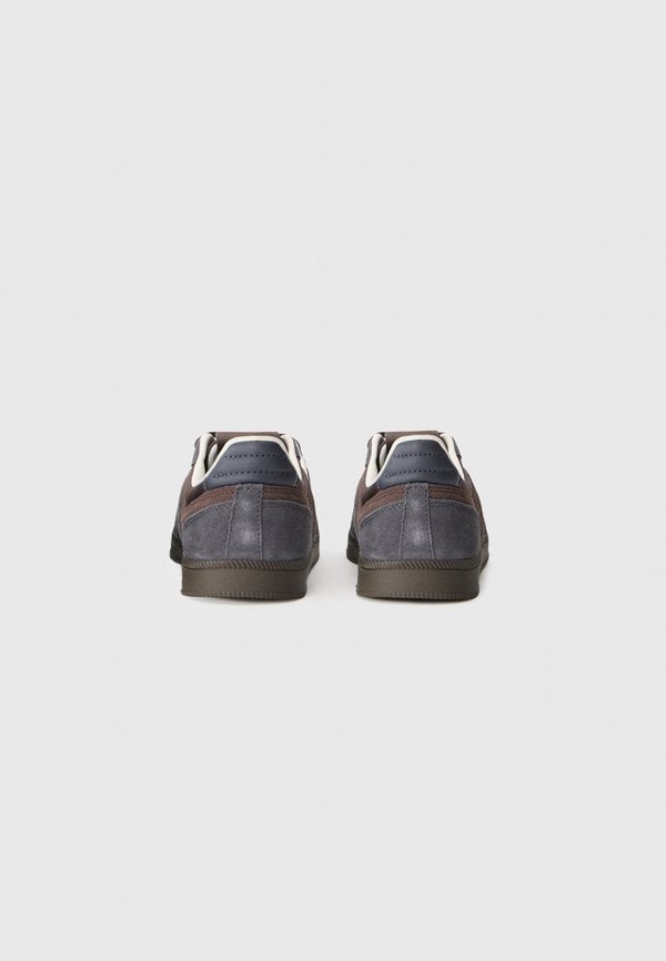 Tommy Jeans THE GREENWICH SUEDE LOGO TRAINERS