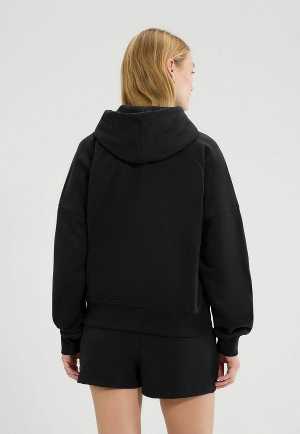 Ellesse LISCIA OVER HEAD HOODIE..