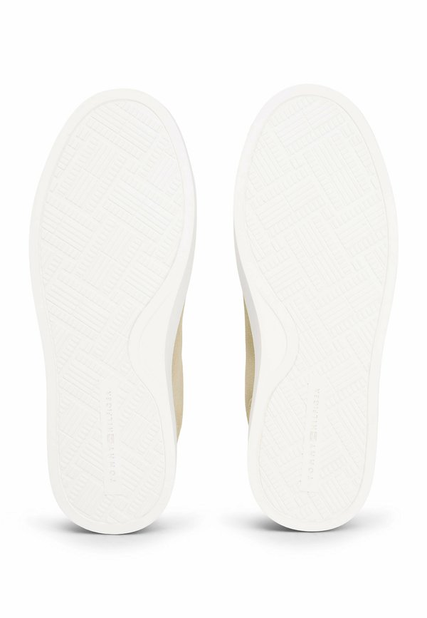 Tommy Hilfiger SUEDE METALLIC LOGO CUPSOLE TRAINERS