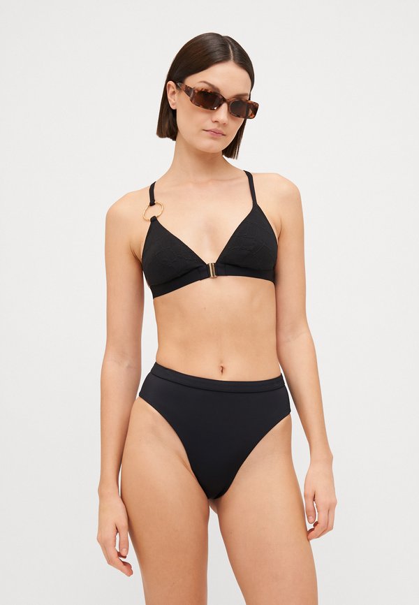 Chantelle WIREFREE TRIANGLE SPACER BRA