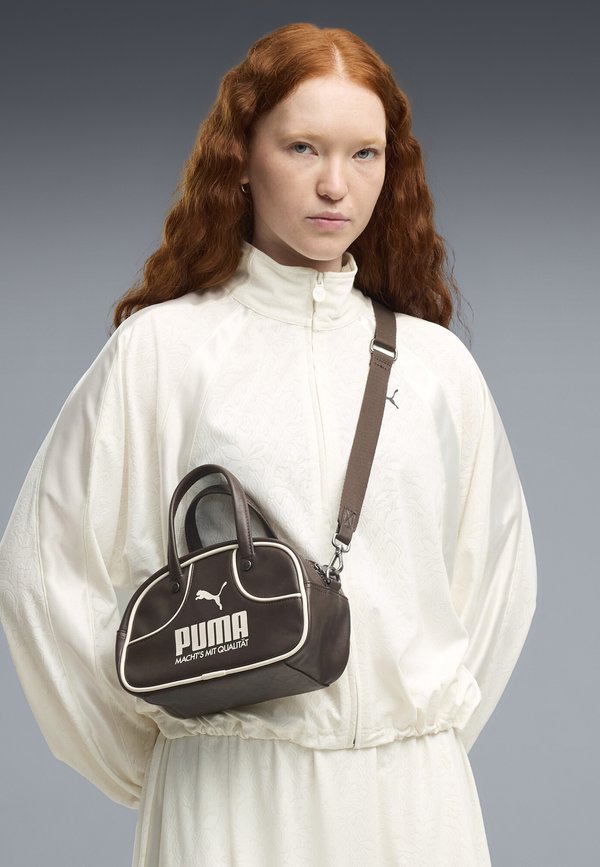 Puma PUMA 1976 ARCHIVE 2,5 L MINI-TRAGETASCHE UNISEX - Handbag - chocolate fondue-alpine snow