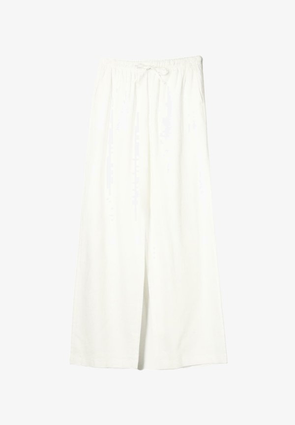 Bershka Trousers - white