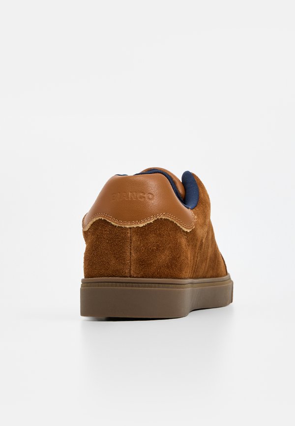 Bianco Suede trainers BIAJACK