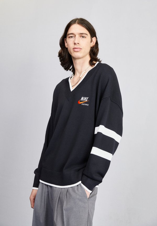 Nike Sportswear NIKE TREND SWEATER - Jumper - black/sail/team orange