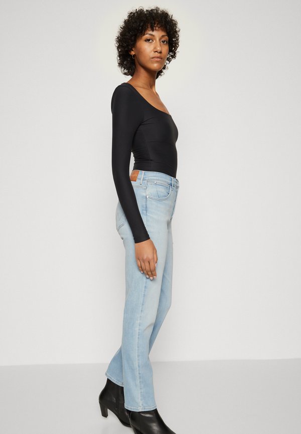 Wrangler STRAIGHT