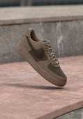 Nike Sportswear AIR FORCE 1 07 LV8 - Trainers - brown/dark hazel/metallic silver-coloured