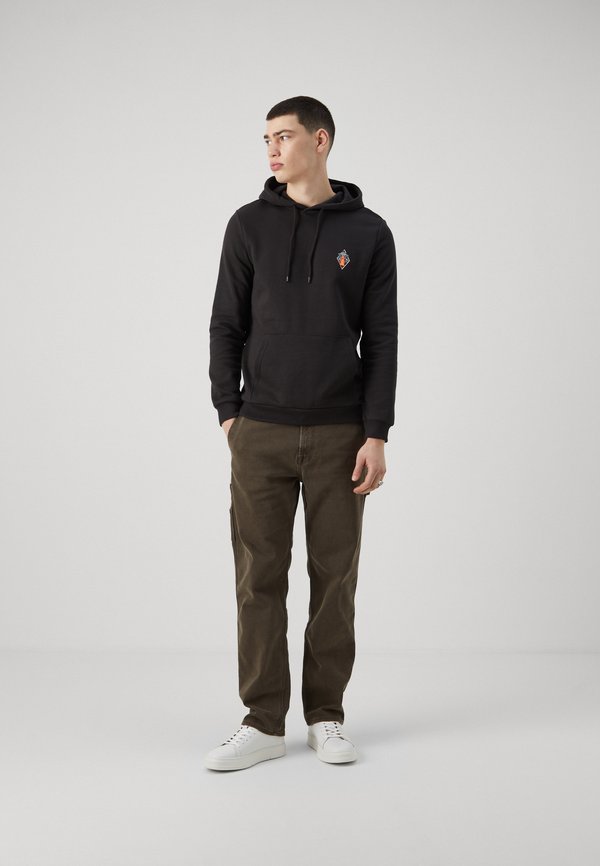 Pier One by Zalando