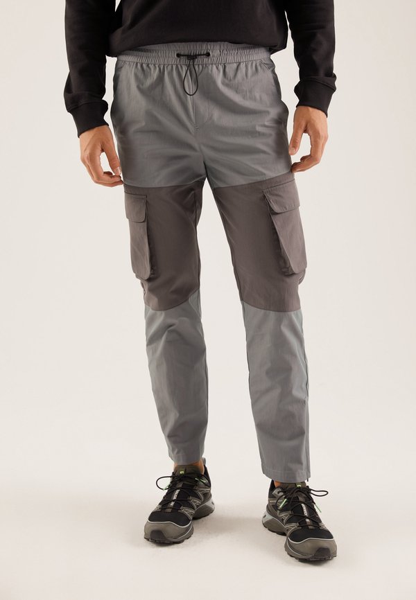 Pier One by Zalando