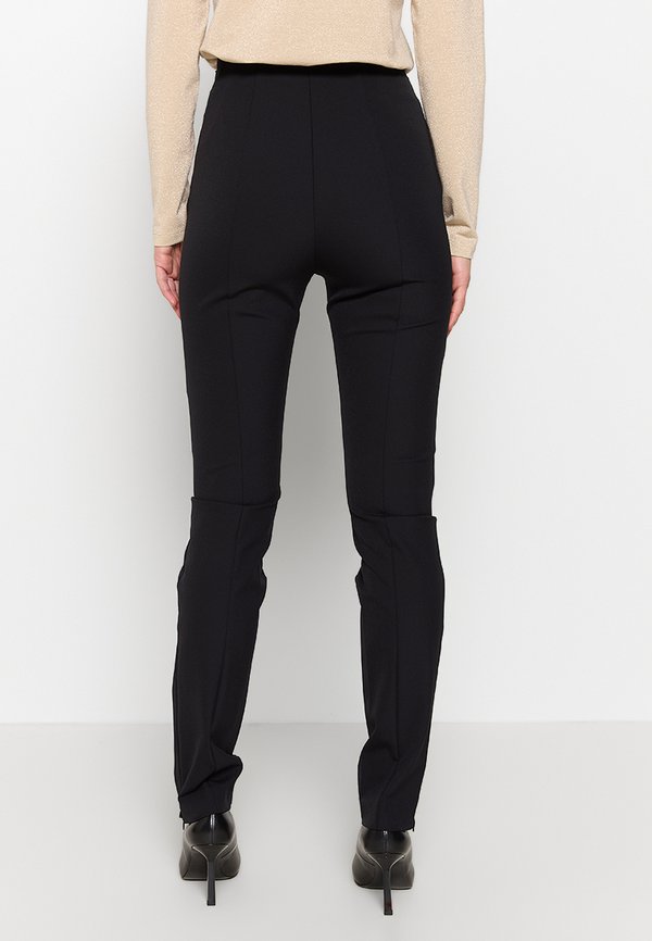 By Malene Birger LISABOA