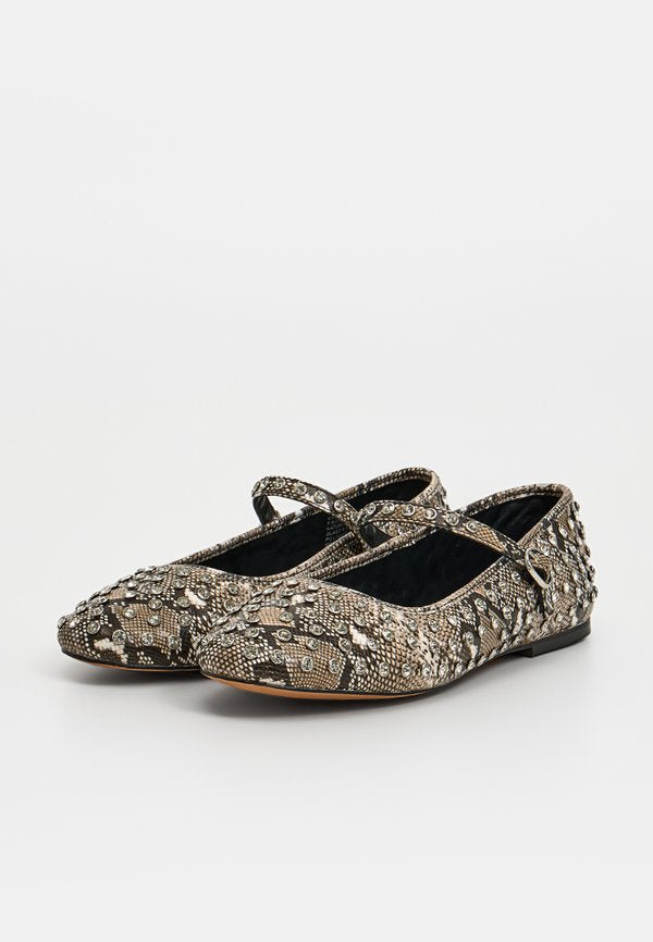 Steve Madden VINETTA-R