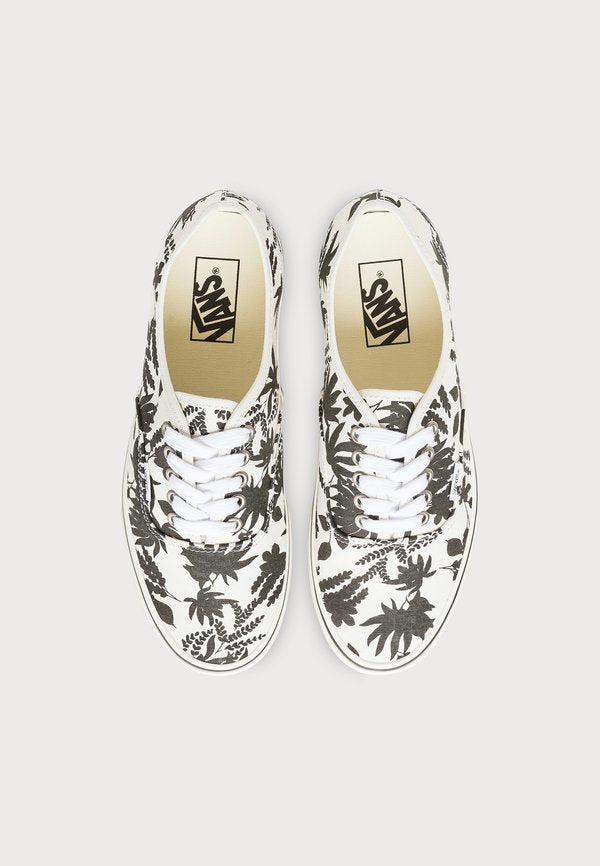 Vans AUTHENTIC