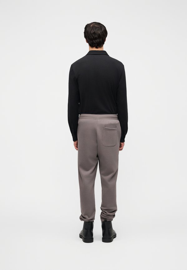 Pier One by Zalando STRAIGHT HEM RELAXED JOGGER