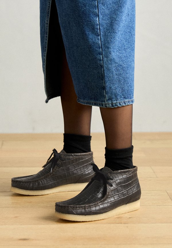 Clarks Originals WALLABEE