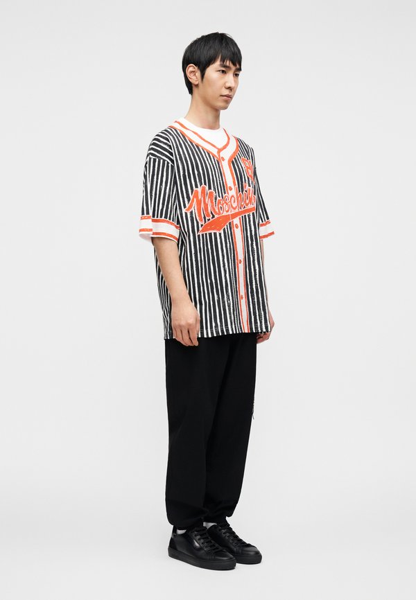 MOSCHINO SPORT INSPIRED
