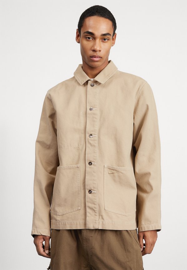 Nike Sportswear CHORE - Summer jacket - khaki/white