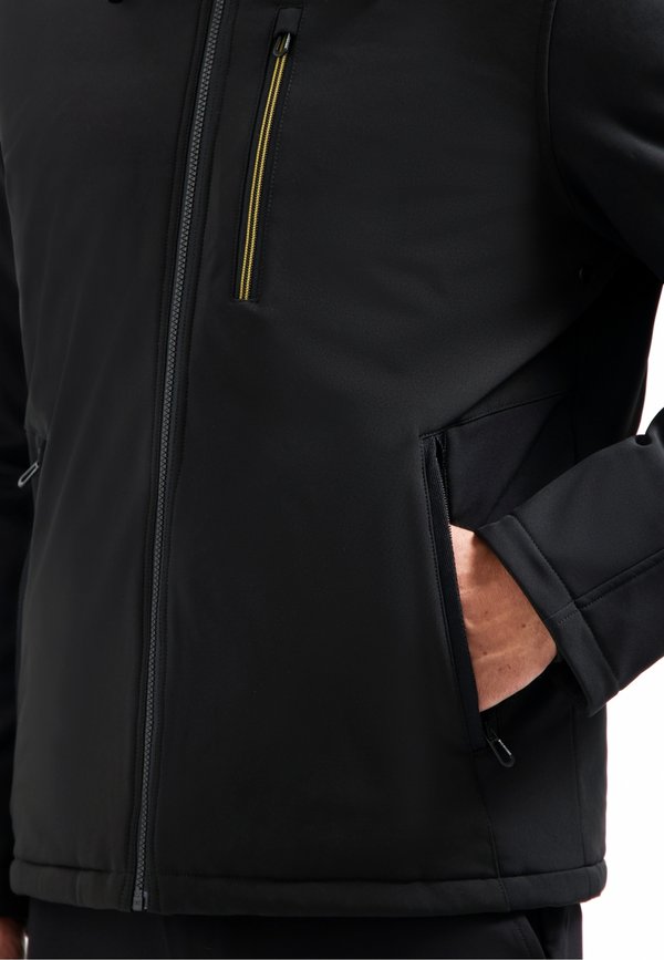 NO EXCESS SOFTSHELL JACKET