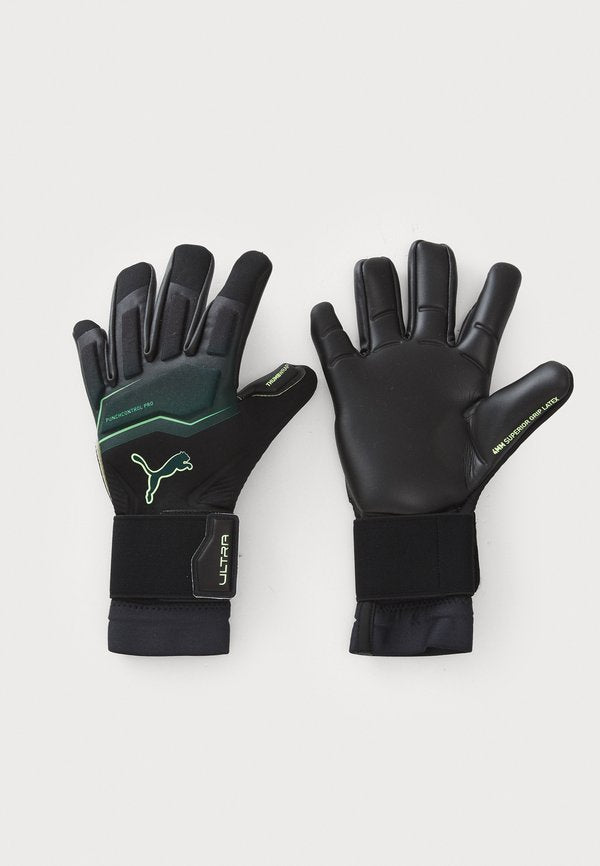 Puma ULTRA ULTIMATE HYBRID UNISEX - Goalkeeping gloves - black/green terrain/fizzy light