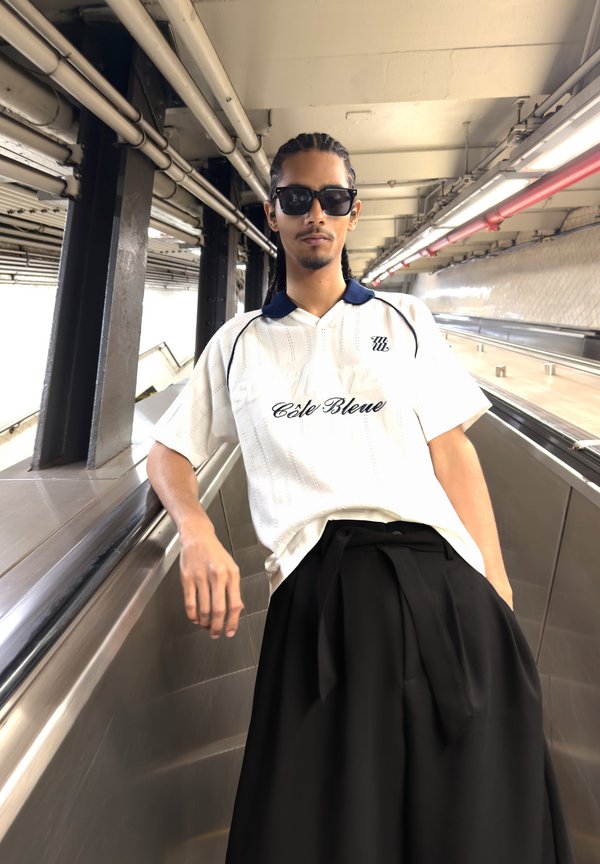 Bershka CONTRAST RETROSPORT - POLO SHIRT - Polo shirt - white