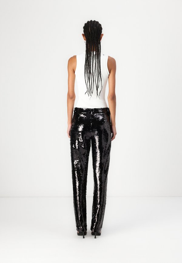 2nd Day SHAW SEQUINS