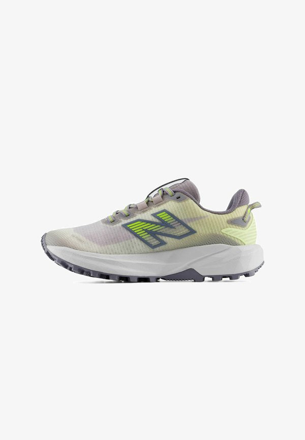 New Balance FUELCELL REBEL TRAIL - Trail running shoes - grey matter fennel seed