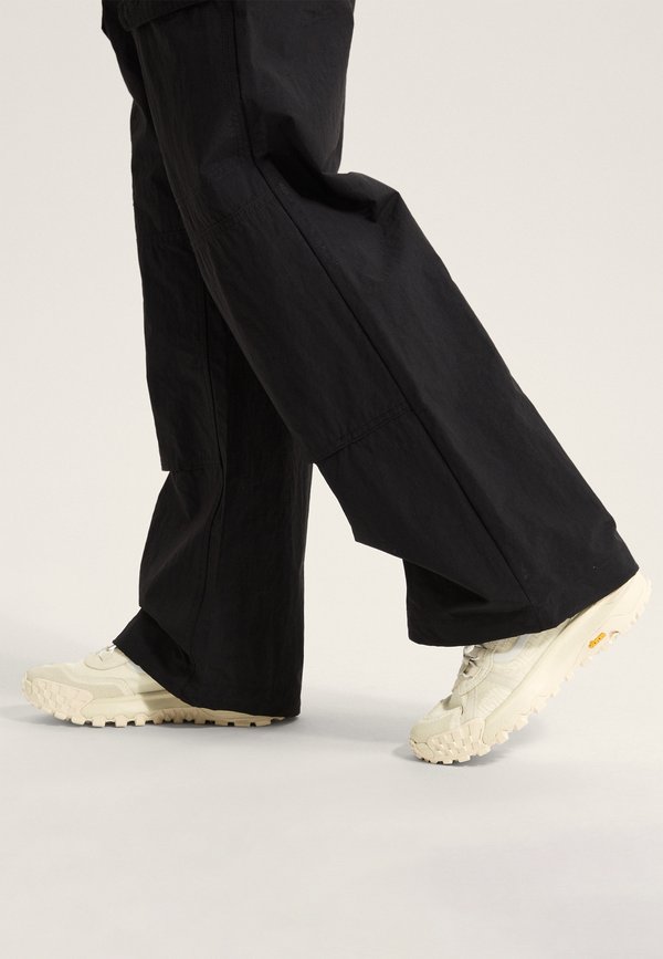 Vans MTE TREK GUIDE WOMENS