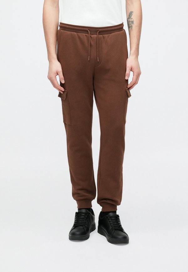 Pier One by Zalando