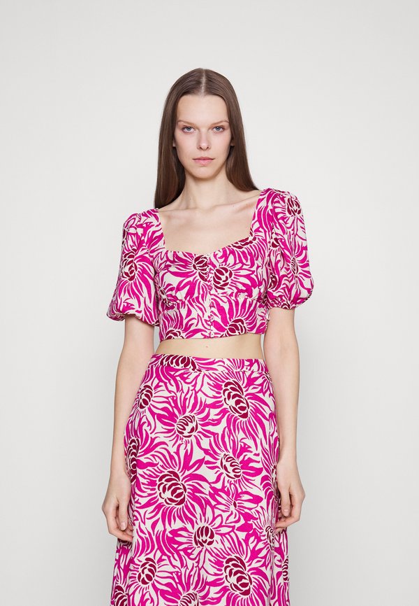 Diane von Furstenberg  DOVER