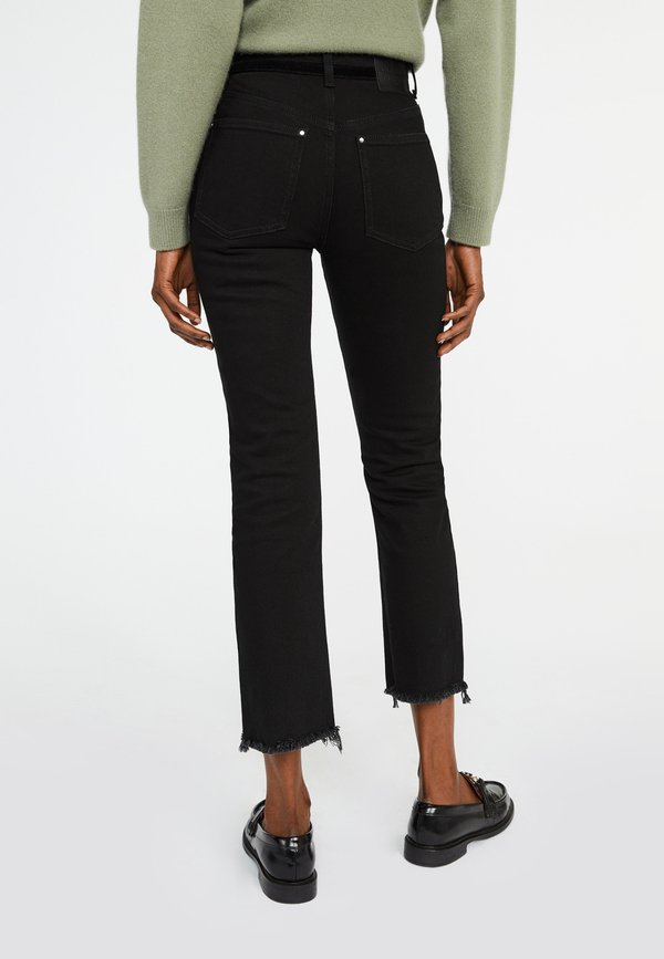 Claudie Pierlot PLANETETER