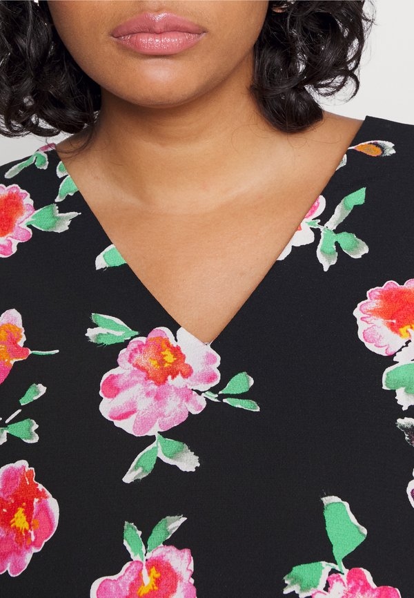 Vero Moda Curve VMHYMS SAGA V-NECK
