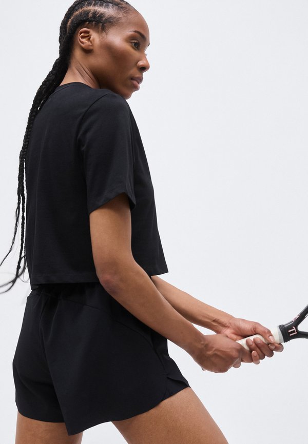 Björn Borg STUDIO CROPPED