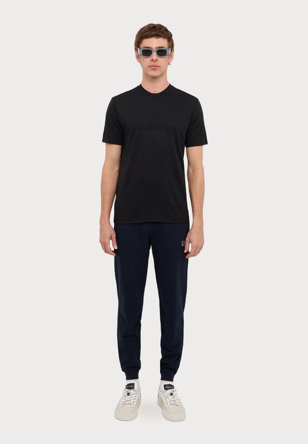 EA7 Emporio Armani