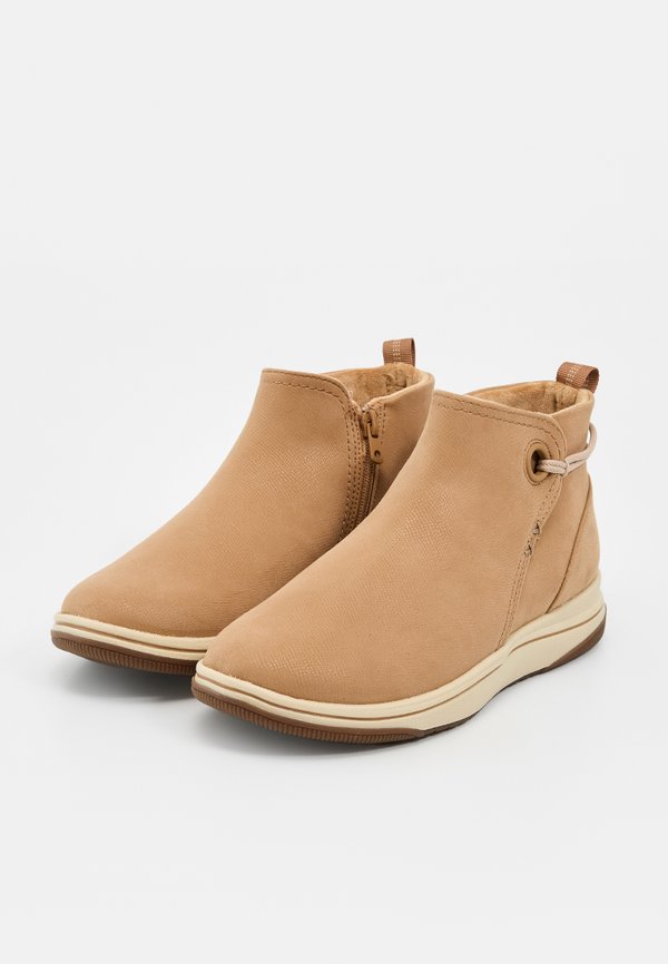 Clarks BRINKLEY