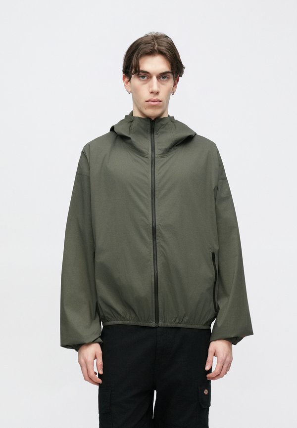 The North Face REDBOX PACKABLE HOODED JACKET