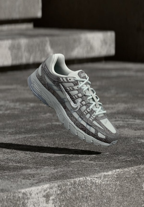 Nike Sportswear P 6000 SE - Trainers - off white/metallic silver-coloured/black/cool grey/wolf grey