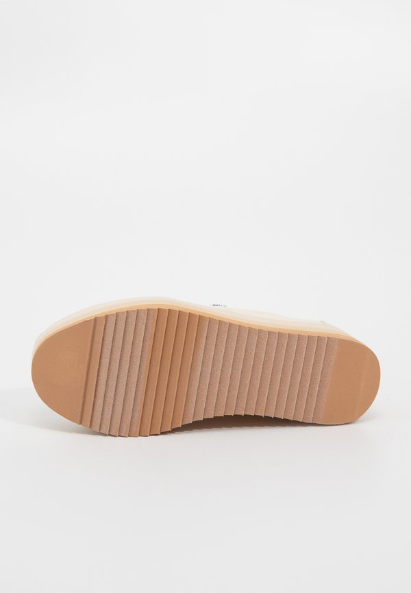 TOMS NATURAL